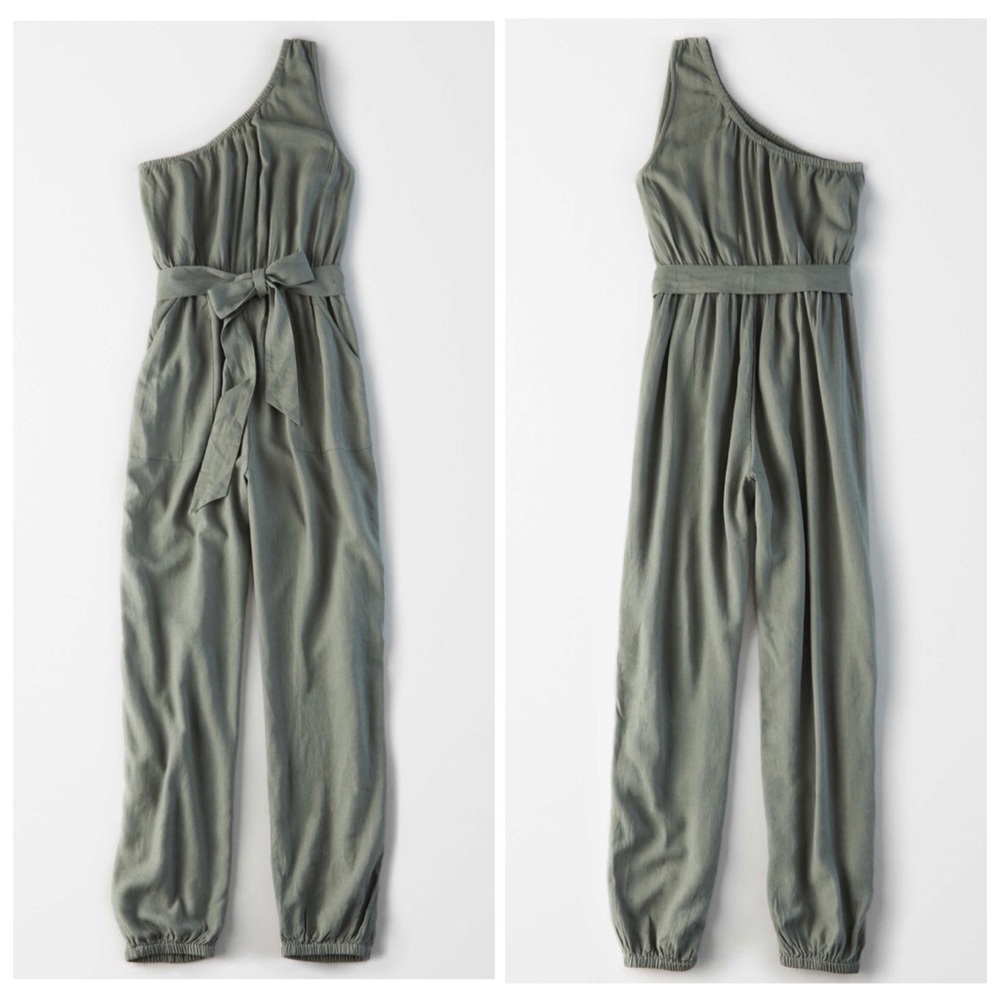 AE One Shoulder Jogger Jumpsuit